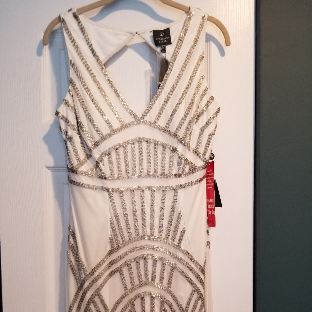 💎NWT Adrienna Papell White Beaded Dress Size 8